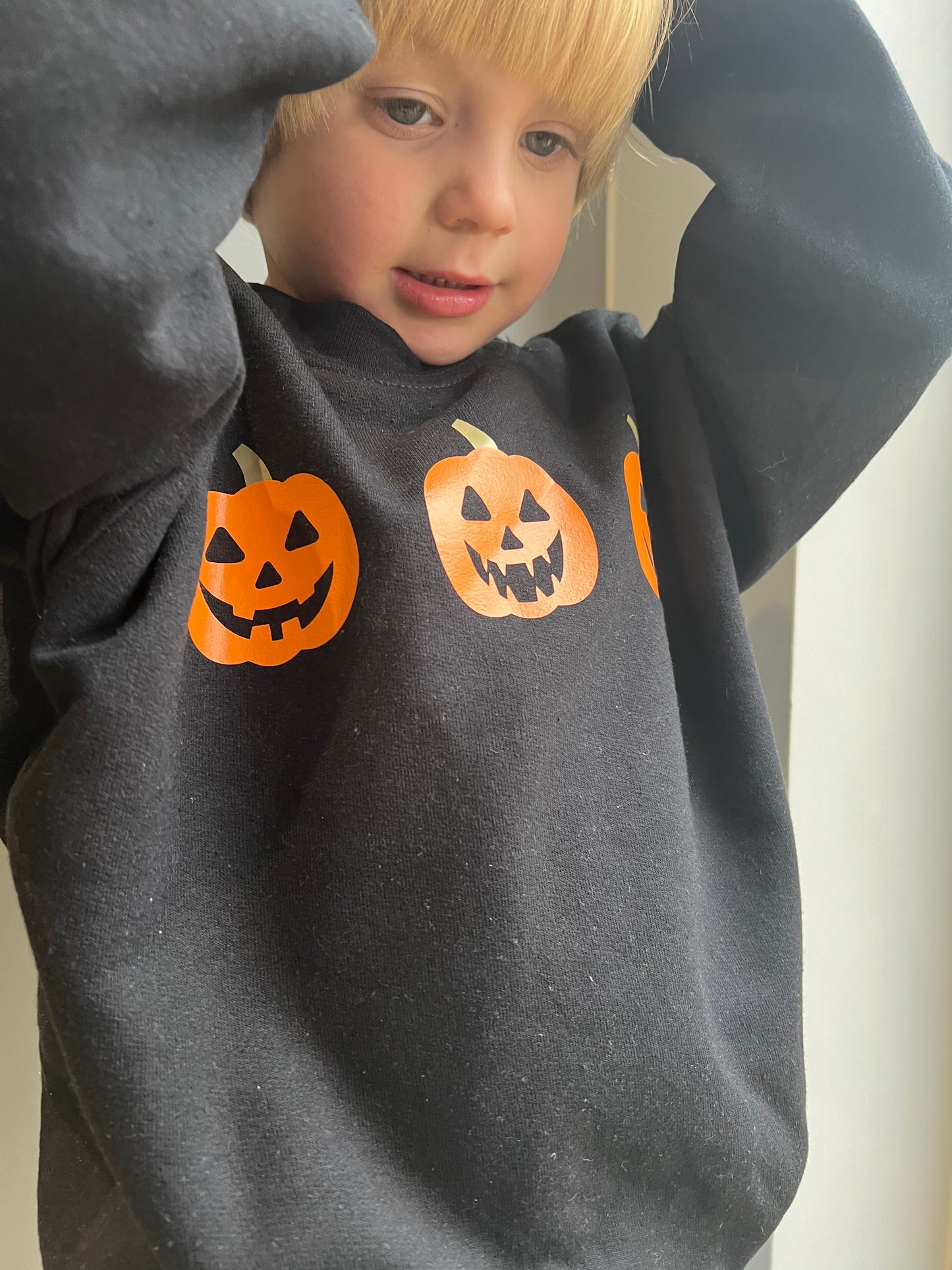 Halloween 3 pumpkins sweatshirt